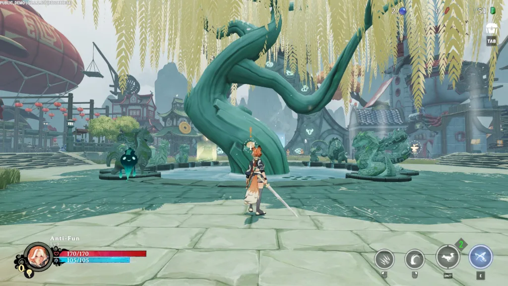 Postać lisicy z mieczem na kamiennym placu w grze 13Z The Zodiac Trials, w tle stylizowane chińskie budynki i wielkie drzewo