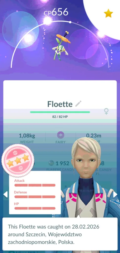 Postać Floette z gry Pokémon GO z widocznymi statystykami i informacją o złapaniu.