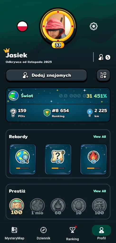 Profil gracza Jasiek z gry MysteryHike, flagą Polski i ikoną odkrywcy.