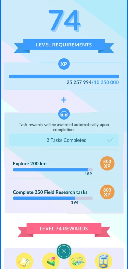 Ekran gry Pokemon Go pokazujący wymagania do osiągnięcia 74 poziomu, w tym zdobyte punkty doświadczenia (XP) i postęp w zadaniach terenowych.