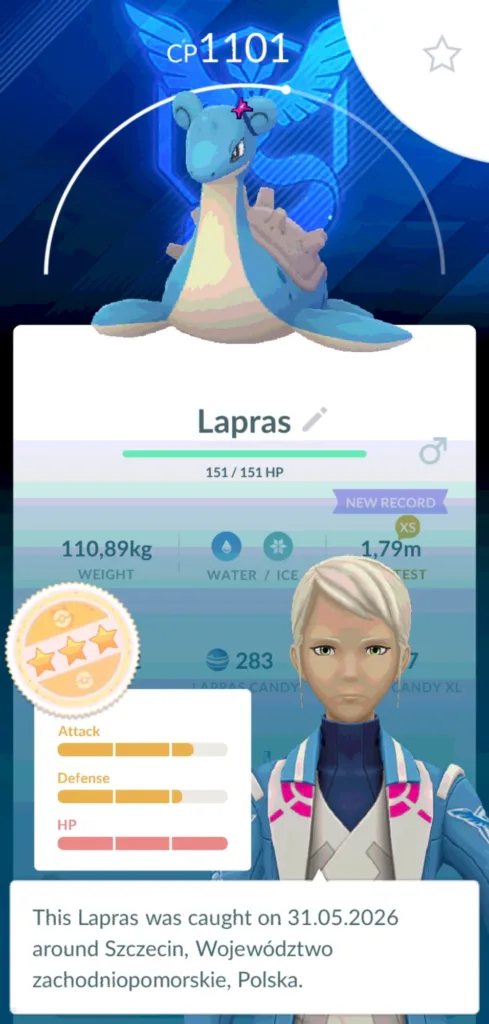Niebieski Pokemon Lapras z żółtą muszlą na grzbiecie, z gwiazdką na głowie, na tle niebieskiej grafiki z cyframi i łukiem.