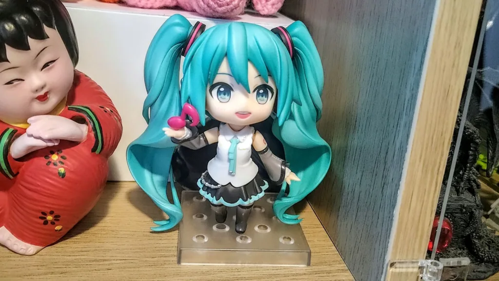 Figurka Nendoroid Hatsune Miku z turkusowymi włosami