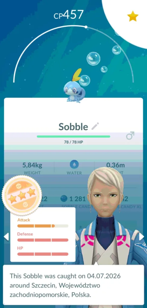 Ekran gry Pokemon Go z Sobble, jego statystykami i informacją o złapaniu w Szczecinie.