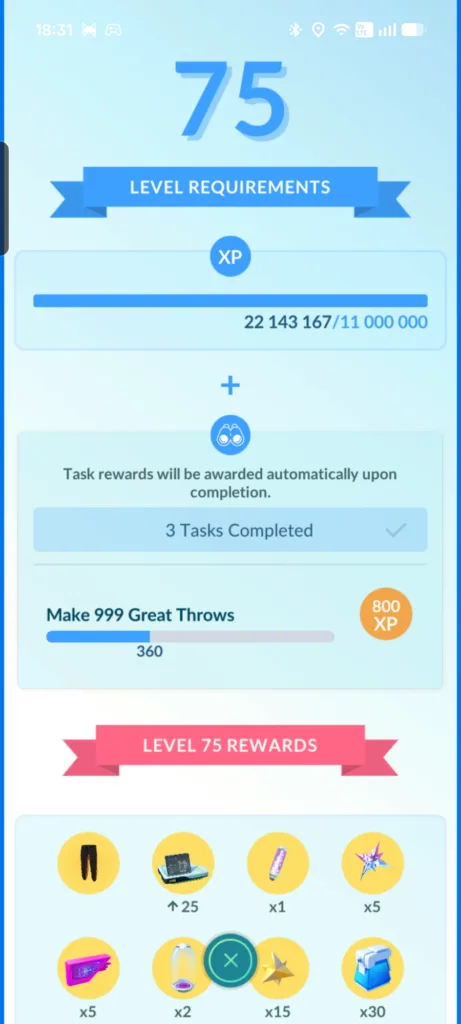 Ekran gry Pokemon GO pokazujący postęp w zdobywaniu poziomu 75, z paskiem postępu XP i listą nagród za osiągnięcie poziomu.