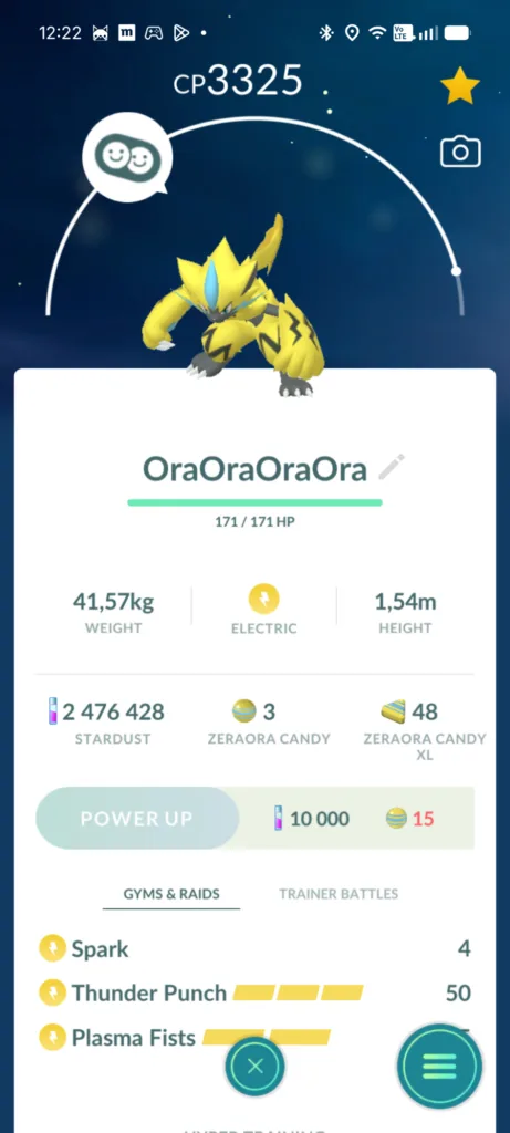 Postać Zeraora z gry Pokemon GO z CP 3325, wyświetlona na ekranie telefonu
