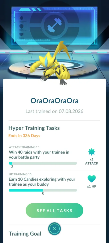 Żółty, energetyczny Pokémon o imieniu Zeraora stoi w centralnym punkcie ekranu z widocznymi zadaniami treningowymi w tle.